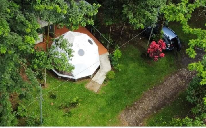 GuápilesGlamping Naiothアパートメント エクステリア 写真